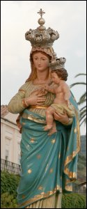 La statua della Madonna delle Grazie